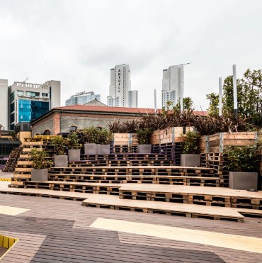 Beylikdüzü peyzaj bakım hizmeti için yeşil doku odaklı bahçe düzenlemesi